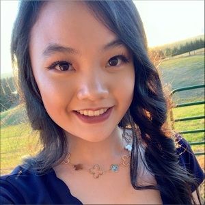 Meet your Posher, Heidi